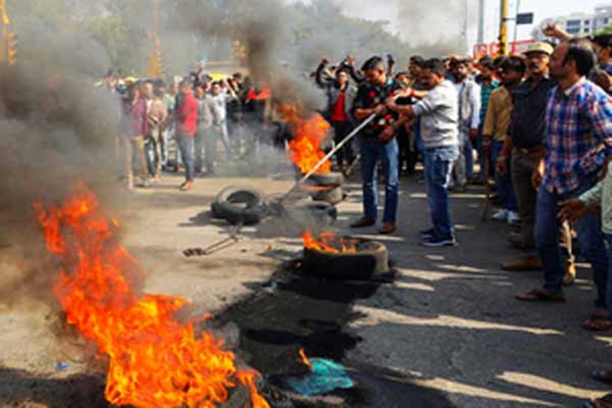 गोगामेड़ी हत्याकांड : राजस्थान के राज्यपाल ने कानून-व्यवस्था के मुद्दे पर अमित शाह को फोन किया